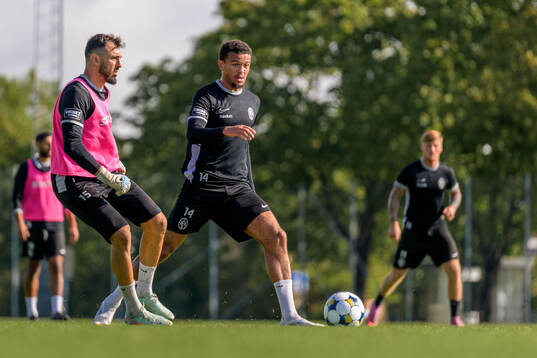 Målvakt Amr Kaddoura och Cameron Streete
