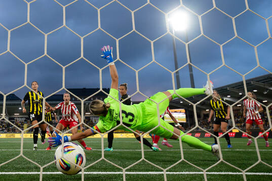 Luany of Atletico Madrid scores the 0-1 goal behind