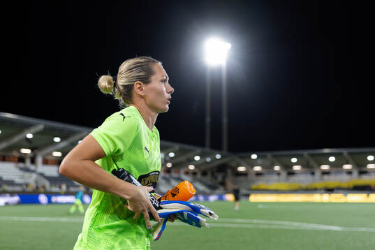Goalkeeper Jennifer Falk of Häcken