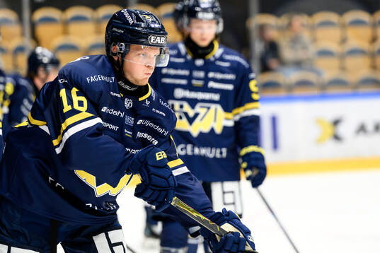 HV71s Linus Lindström