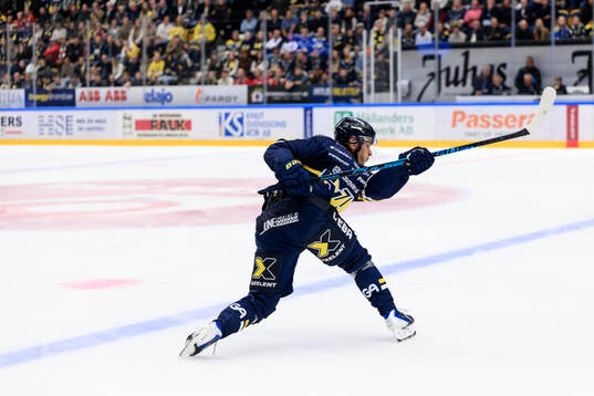 HV71s Jonathan Ang