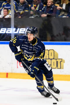 HV71s Linus Lindström