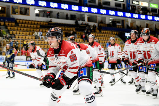 Örebros David Quenneville jublar