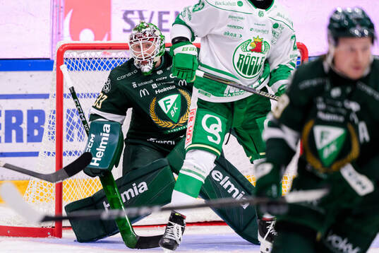 Färjestads målvakt Emil Larmi