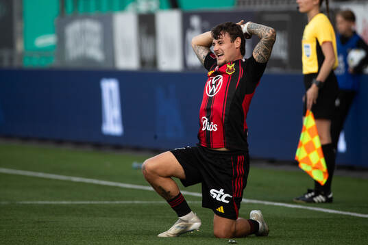 Östersunds Adrian Edqvist har ont