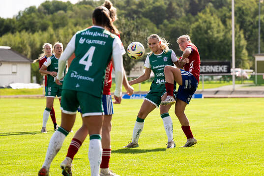 Alingsås Tilde Karlsson och Vittsjös Julia Tunturi