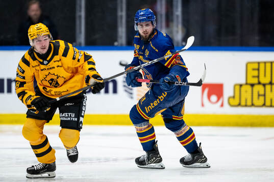 Skellefteås Oliver Okuliar och Djurgårdens Albin Grewe