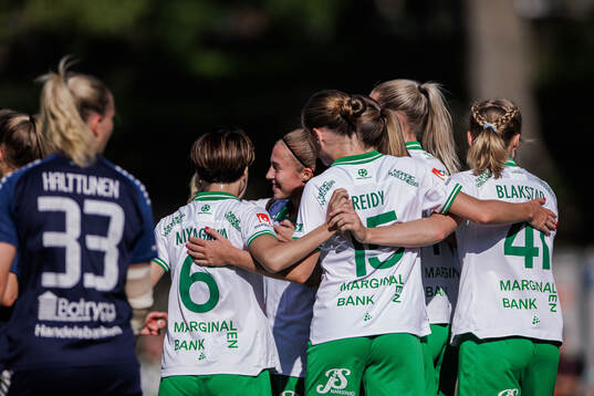 Hammarbys Vilma Emilia Koivisto jublar