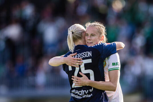 Linköpings Jonna Andersson och Hammarbys Julie Blakstad