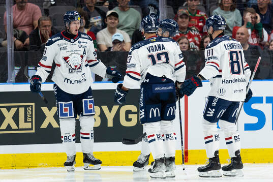 Linköpings Fredrik Karlström jublar