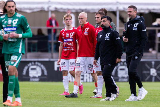 Degerfors Santeri Haarala och Marcus Rafferty deppar