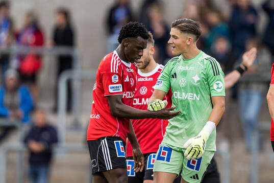 IFK Norrköpings Abdoulie Tamba och målvakt David