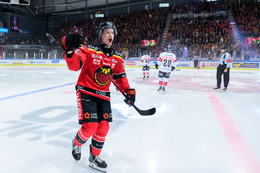 Luleås Filip Eriksson jublar