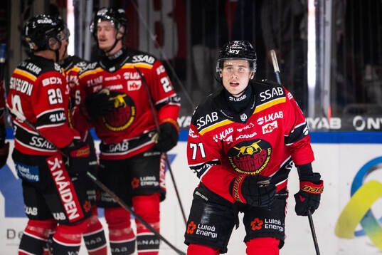 Luleås Jakob Ihs-Wozniak jublar