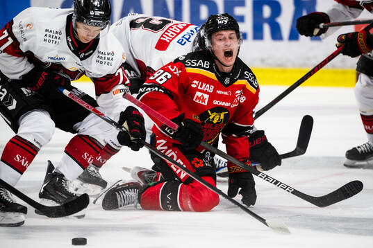 Luleås Pontus Andreasson reagerar