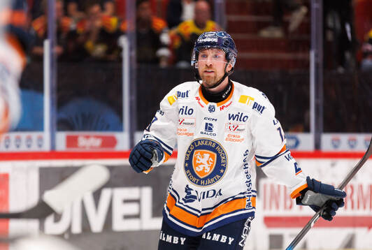 Växjös Dylan Mclaughlin jublar