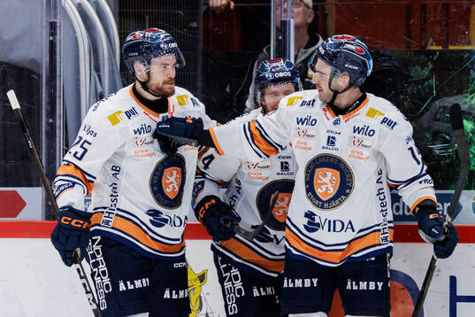 Växjös Reid Gardiner jublar