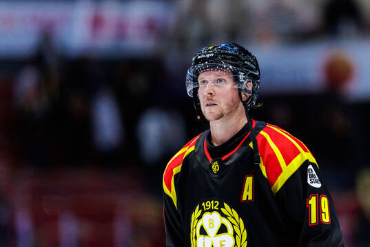 Brynäs Nicklas Bäckström deppar