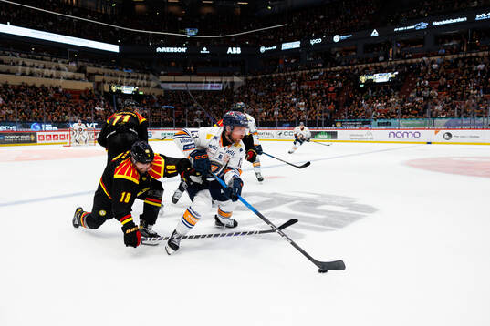 Brynäs Anton Rödin och Växjös Dylan Mclaughlin