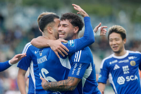 GIF Sundsvalls Carlos Martinez Ruiz jublar