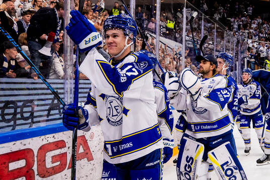 Leksands Dennis Altörn jublar
