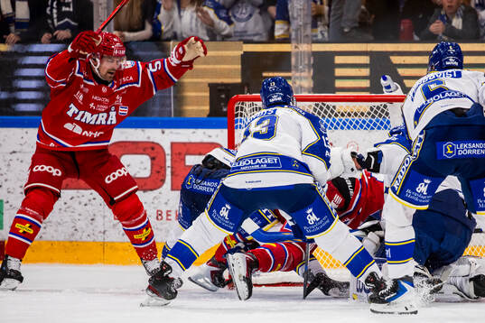 Timrås Anton Lander jublar