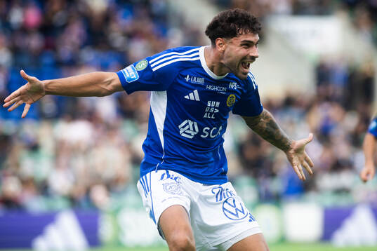 GIF Sundsvalls Carlos Martinez Ruiz jublar