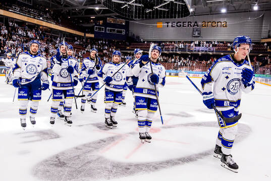 Leksands spelarna jublar