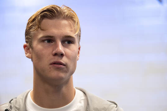 Djurgårdens Theo Bergvall i mixade zonen