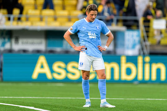 Malmö FFs Jens Stryger Larsen deppar