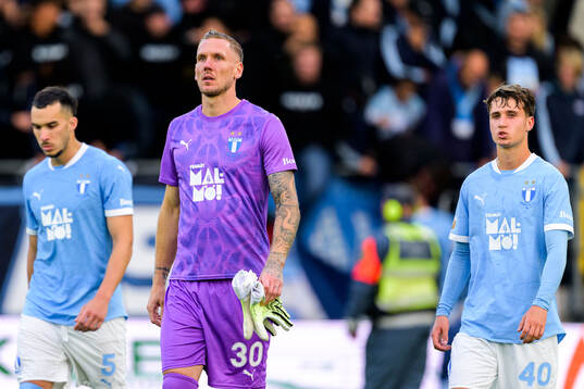Malmö FFs Andrej Djuric, målvakt Robin Olsen och Kenan