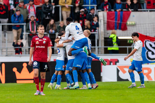 Värnamos Kai Meriluoto jublar