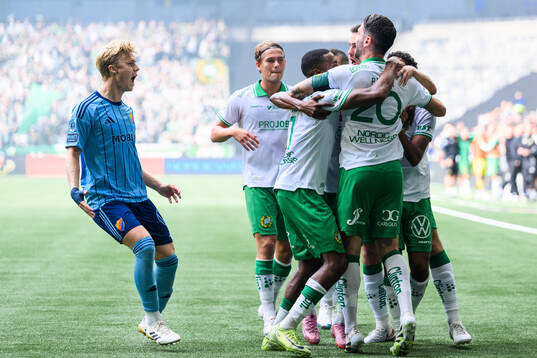 Djurgårdens Theo Bergvall reagerar när Hammarbys Nahir