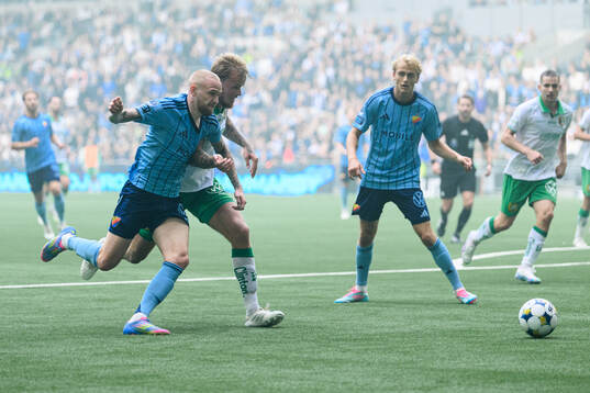 Djurgårdens Adam Ståhl och Hammarbys Victor Eriksson