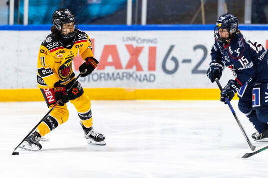 Luleås Akane Shiga och Linköpings Thea Liodden