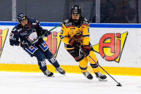 Linköpings Moa Wernblom och Luleås Nadia Mattivi