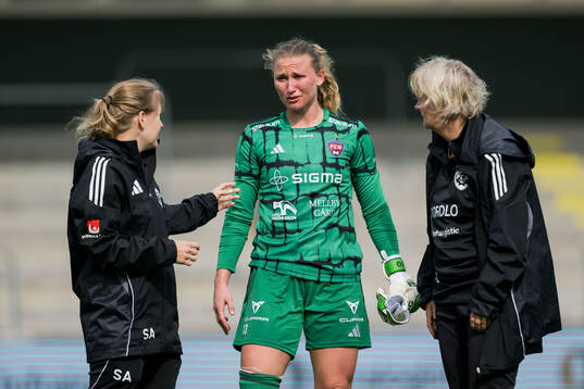Rosengårds målvakt Samantha Leshnak Murphy har ont
