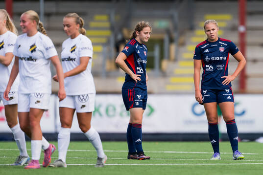 Rosengårds Maja Johansson och Tilde Björklund deppar