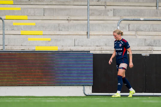 Rosengårds Emilia Larsson lämnar planen
