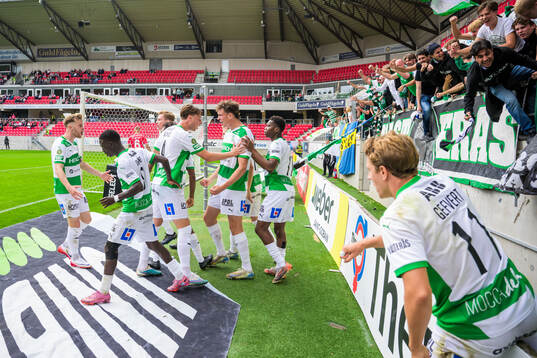 Västerås Mikkel Ladefoged jublar
