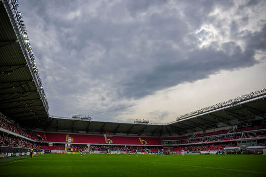 Mörka moln över Guldfågeln Arena