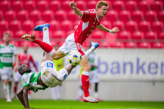 Västerås Frederic Nsabiyumva och Kalmars Malcolm Stolt