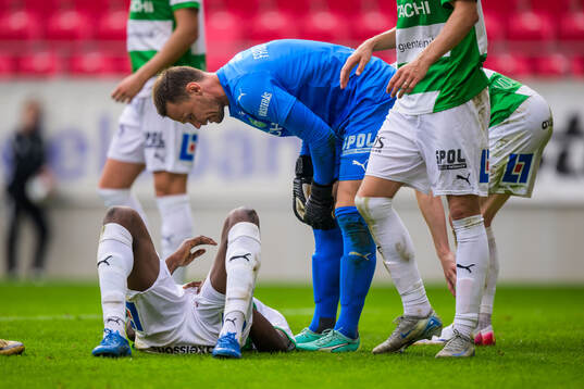Västerås målvakt Anton Fagerström deppar