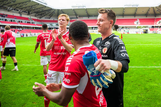 Kalmars målvakt Jakob Kindberg jublar