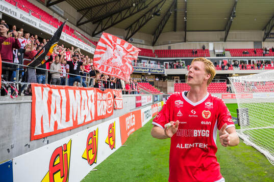 Kalmars Malcolm Stolt jublar