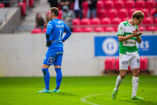 Västerås målvakt Anton Fagerström deppar