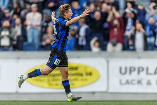 Sirius Victor Svensson jublar