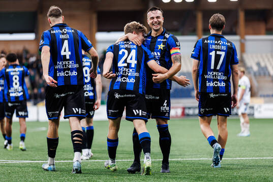 Sirius Victor Svensson och Henrik Rönnlöf Castegren jublar