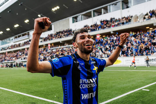 Sirius Joakim Persson jublar