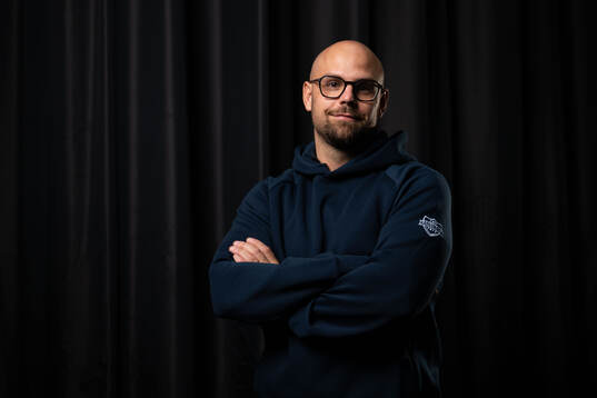 Karlskogas tränare Dennis Hall